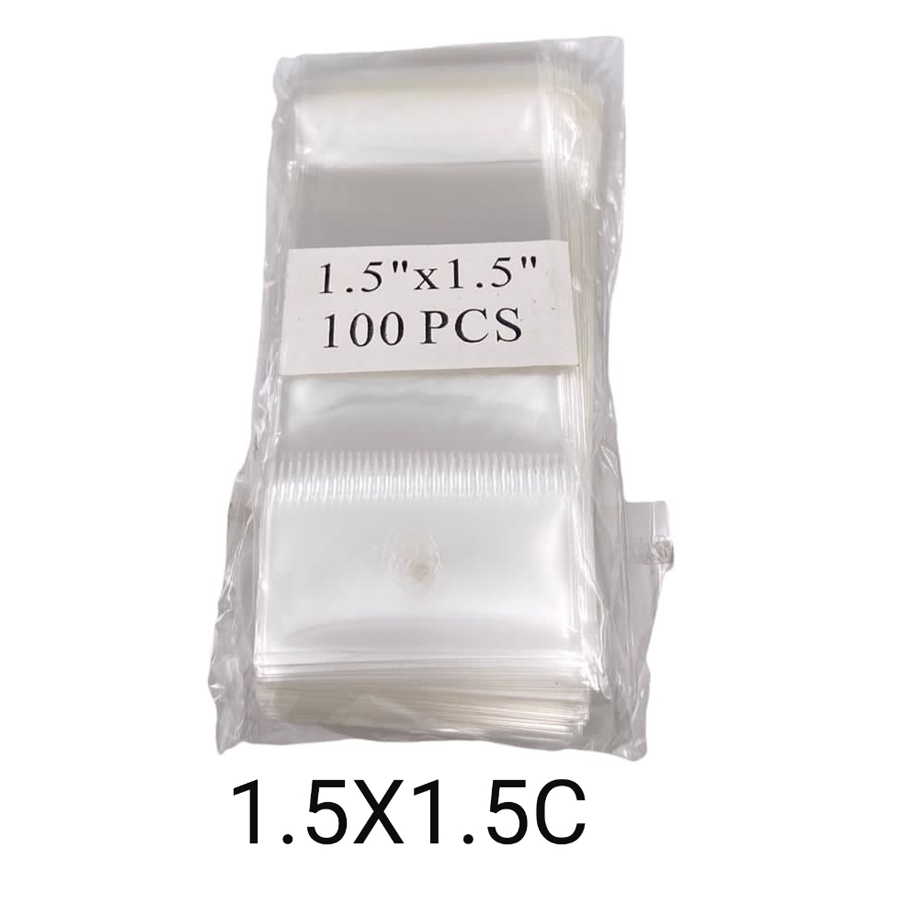 BOLSA DE CELOFÁN CON PEGAMENTO Y COLGANTE DE 1.5X1.5¨PAQ. CON 100 PZS