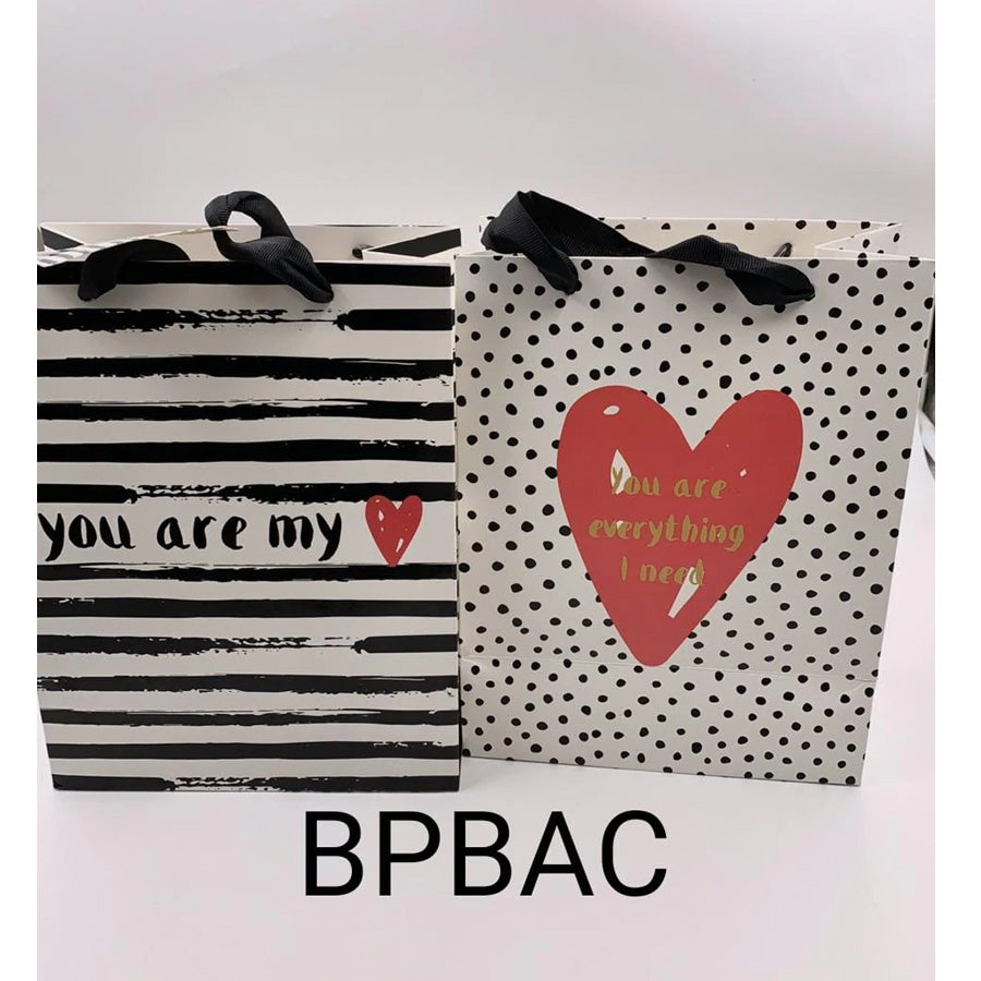 BOLSA DE PAPEL ESTAMPADA CON ASA 17.5X23X10 CM